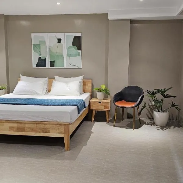 Spacious 5-bedroom, 4-bath townhouse in Legazpi City, hotel v destinaci Legazpi