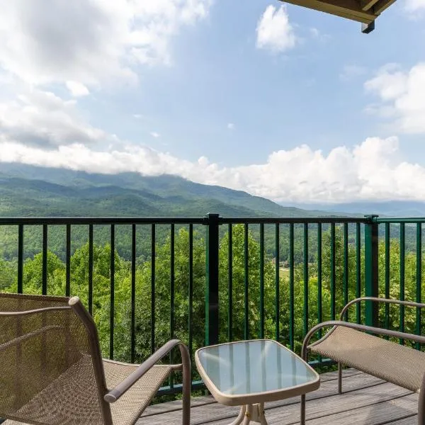 Deer Ridge Mountain Resort C102, hotel i Gatlinburg