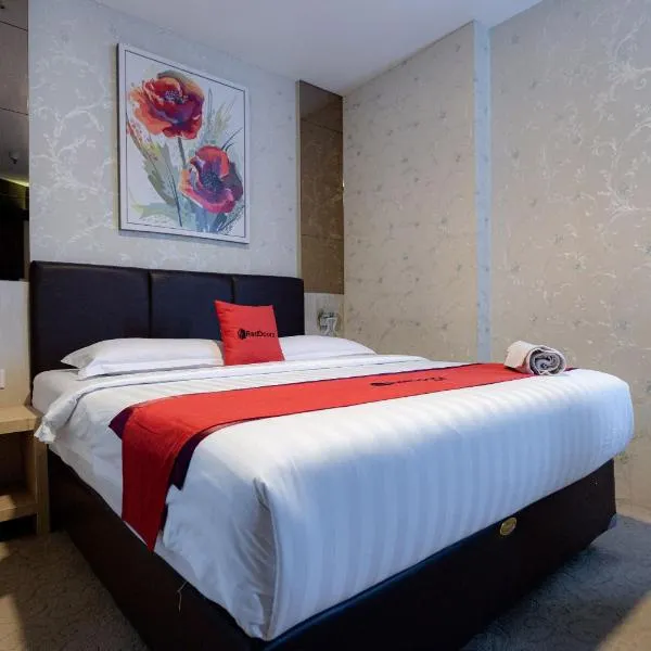 Viesnīca RedDoorz Premium near Grand Batam Mall pilsētā Nagoja