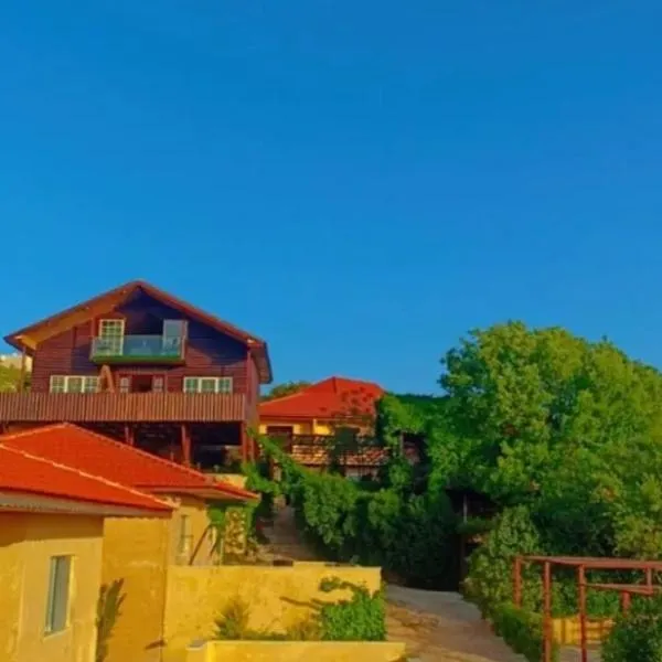 Green House, hotel in Zūbiyā