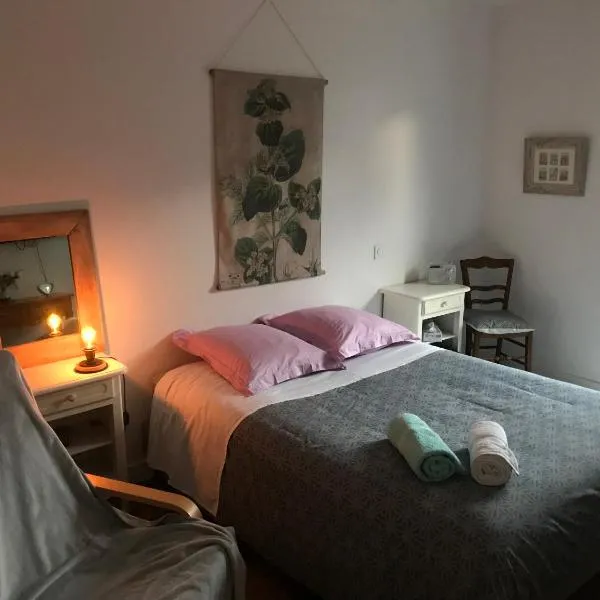 Cocon de douceur à deux pas de la gare, hotel em Montauban-de-Bretagne