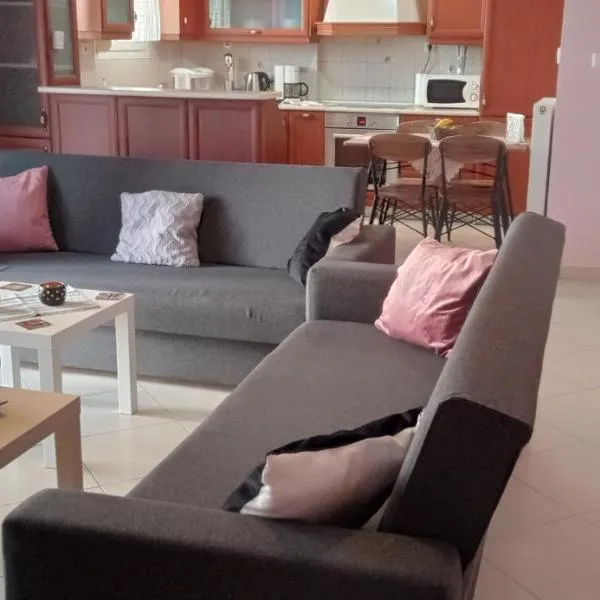 Soyzana Family Apartment, hotel v destinaci Perea