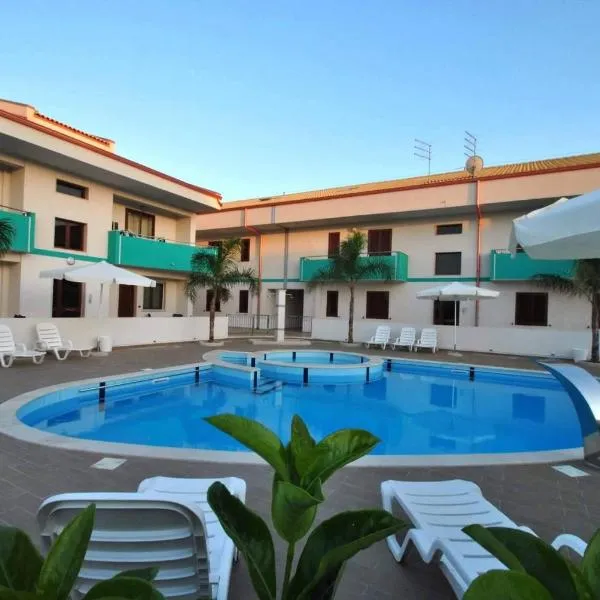 Residence Fronte Mare, hotel en Santa Maria del Focallo