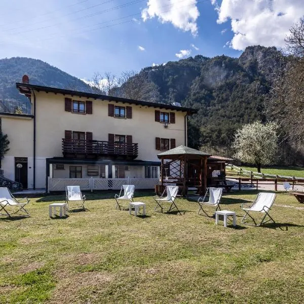 Agriturismo Val d' Egoi 3, hotel v destinaci Tremosine Sul Garda