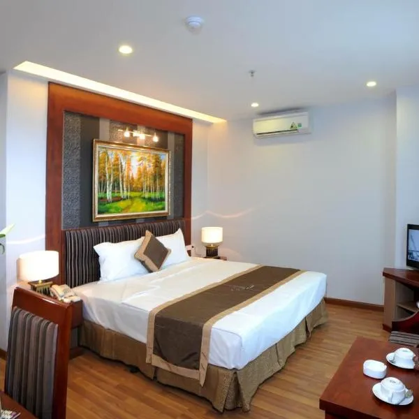 Gallant Hotel, khách sạn ở Xóm Phố