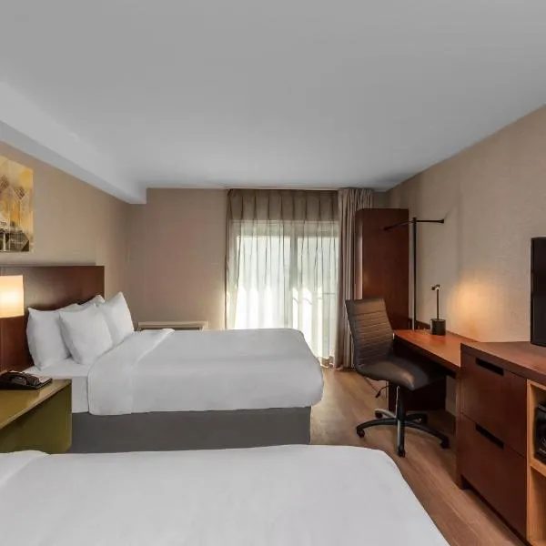 Comfort Inn Kenora、ケノーラのホテル