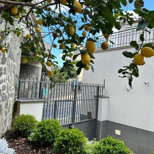 Il Ponte a Vapore, hotel in SantʼAnastasia