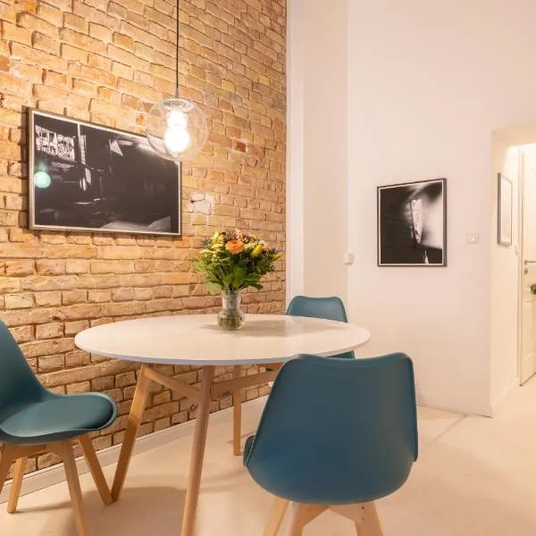 Great 2-room apartment, hotel in Berlin