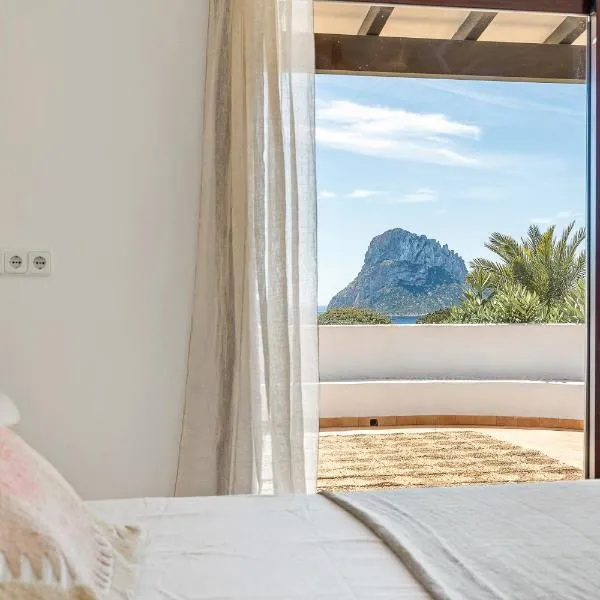 UNIO Ibiza - Adults Only: Cala Vadella'da bir otel