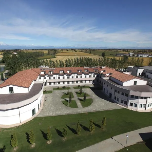Hotel Novarello, hotel v destinaci Granozzo con Monticello