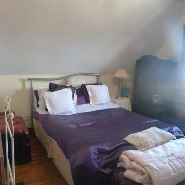 Ms McCreadys Guest House, hotel in Tickhill