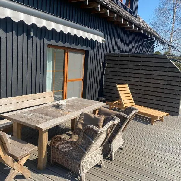 Pape Apartament, hotel in Pape