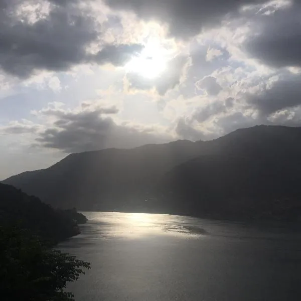 Top Lake View, hotel in Faggeto Lario 