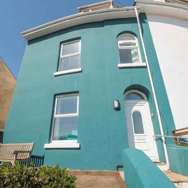 2 North Furzeham Road, hotel in Brixham