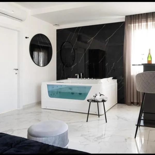 DIADEMA Luxury Suite โรงแรมในนาร์โด