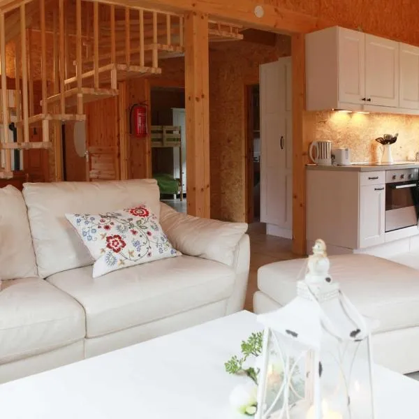 Ferienhaus Mistral, hotel u gradu Lodin