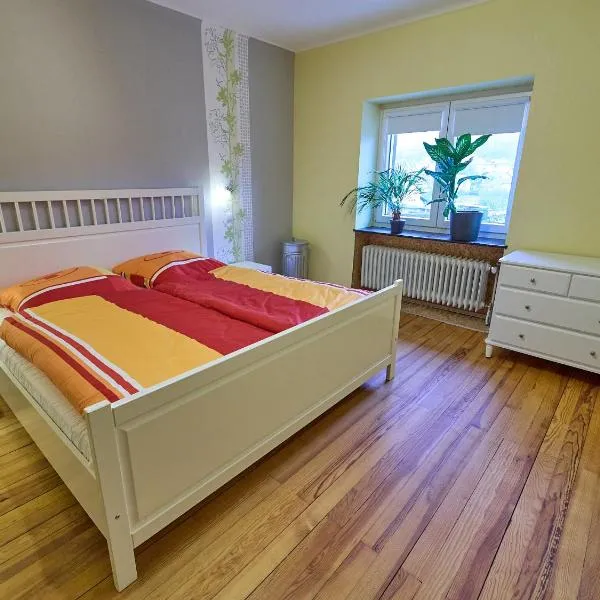 Ferienwohnung Grüner Flamingo, hotel in Freisen