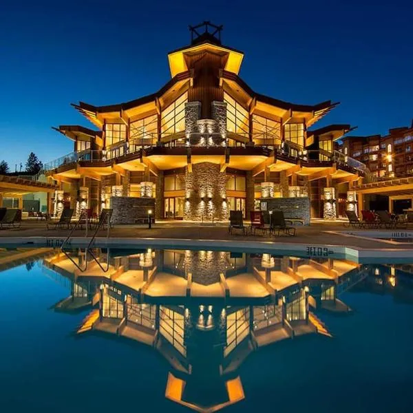 Stay In The Okanagan - Copper Sky, West Kelowna, hotel v destinaci West Kelowna