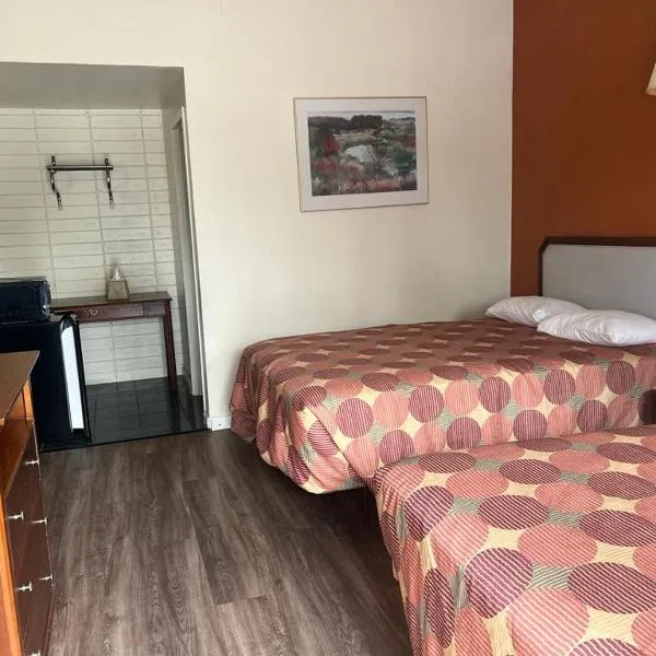 Express Motel: Millbury şehrinde bir otel