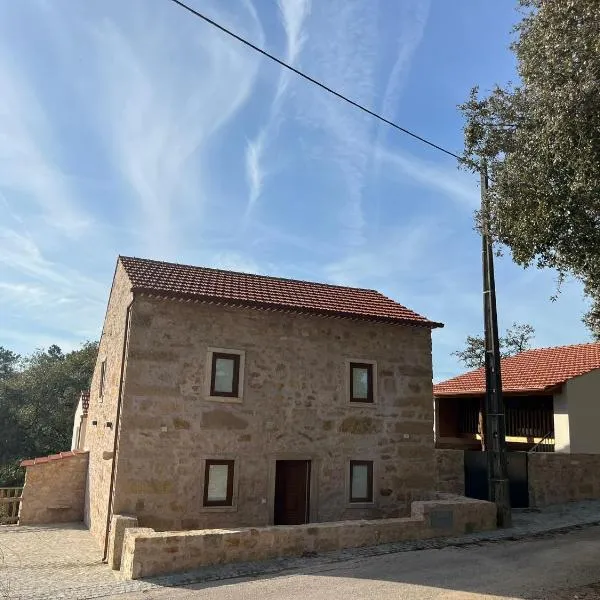 Quinta do Carvalho Cerquinho, hotel in Ancião