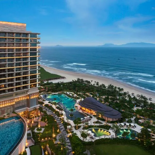 New World Hoiana Beach Resort, hôtel à Hà Bình (1)