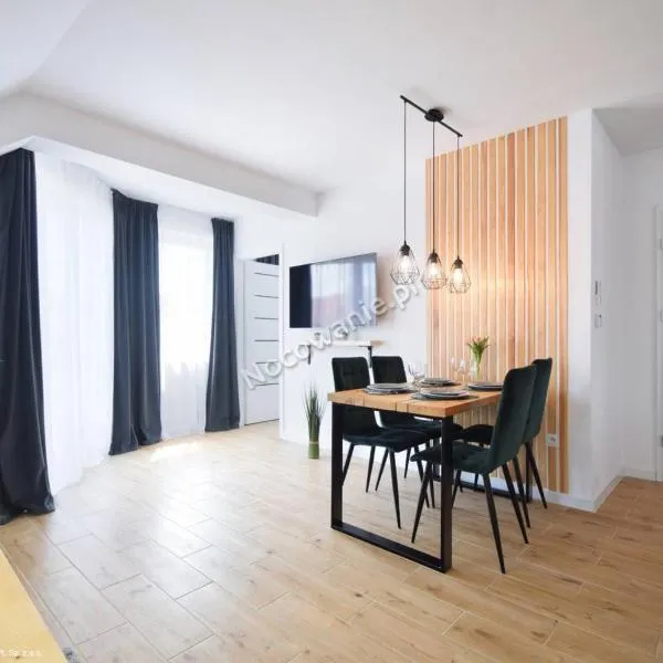 Apartament Sunrise I, hotel en Darłówko
