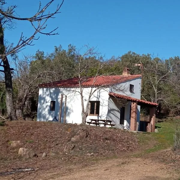 Viviendas Rurales del Robledo, khách sạn ở Castaño de Robledo