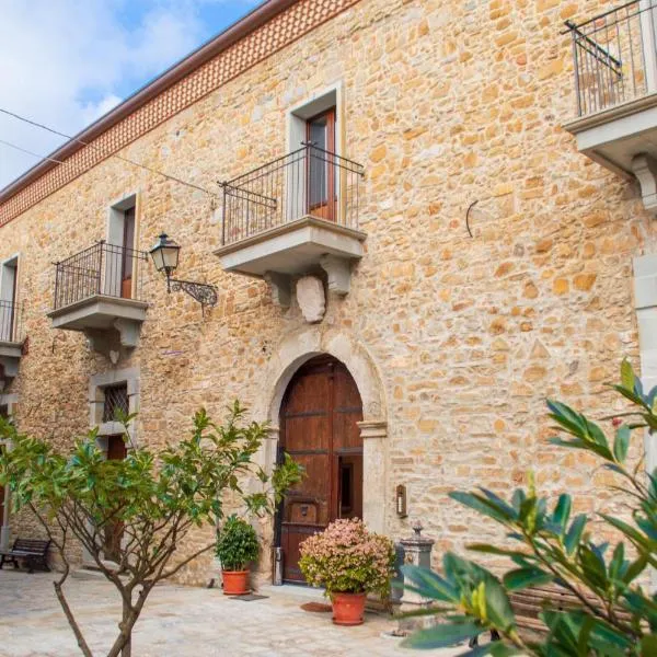 Palazzo Iaquinta - Rooms, Restaurant & Wellness, hotel v destinaci Cicerale