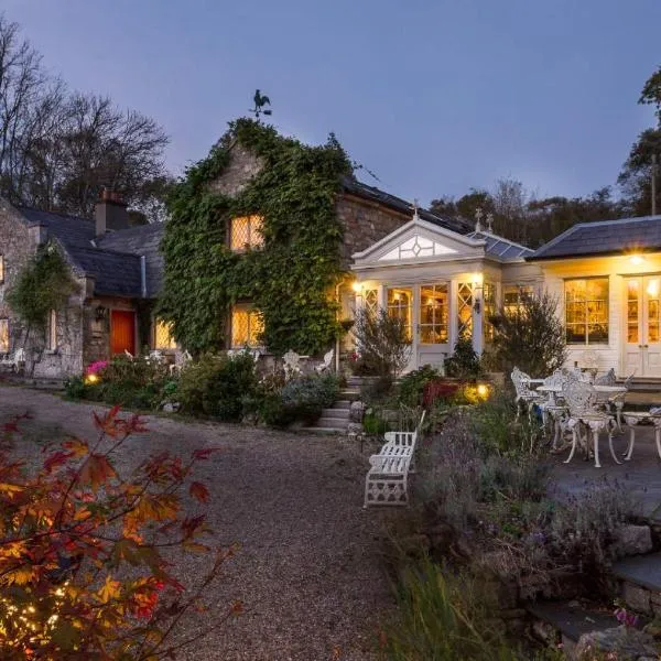 Luxury Country House Glendalough Wicklow, hotel v destinaci Laragh