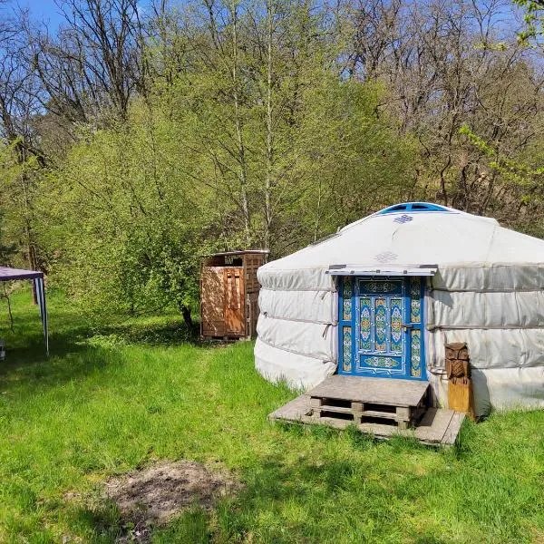 Jurta Ve Hvozdech, hotel Blanskóban