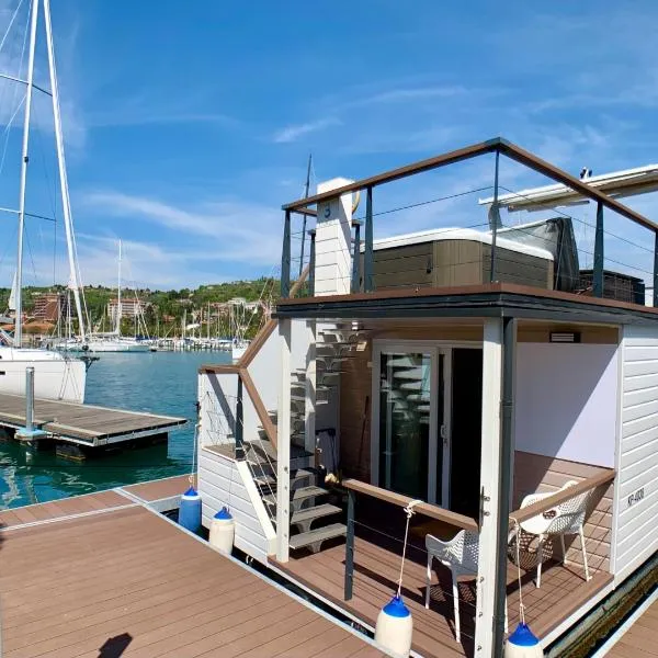 BellaVista HouseBoat Apartment Portorose, hotel v Portoroži
