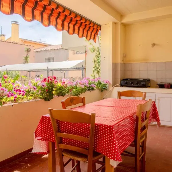 Location La Londe, hotel in La Londe-les-Maures
