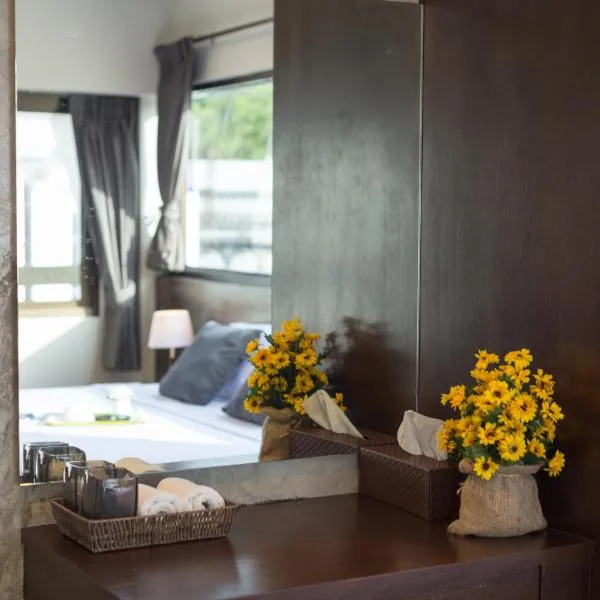 Green Leaf Hostel、プーケットタウンのホテル