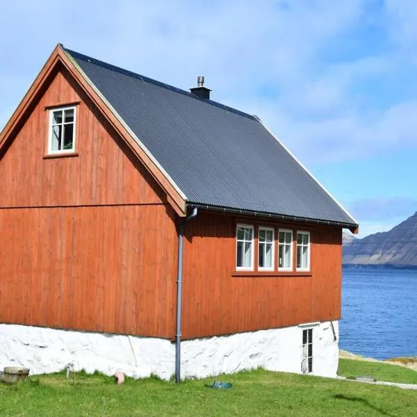 The Old Store, hotel in Hellur