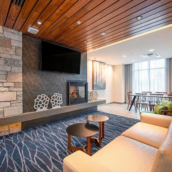 Fairfield Inn & Suites By Marriott Duluth Waterfront, hotel din Duluth
