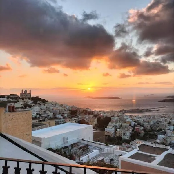 Jasmine Panoramic View, hótel í Syros