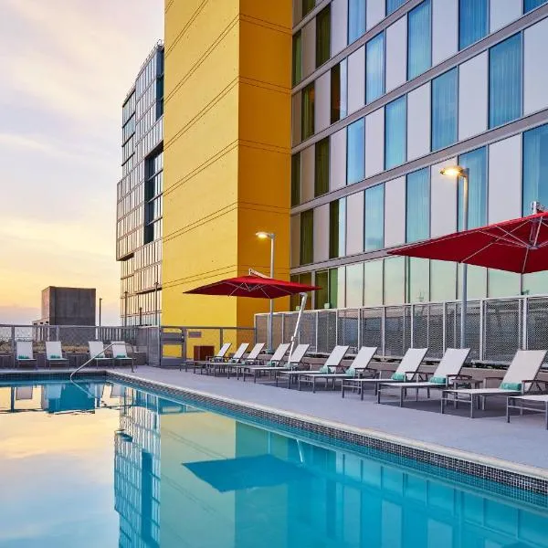 SpringHill Suites by Marriott San Diego Downtown/Bayfront, hótel í San Diego