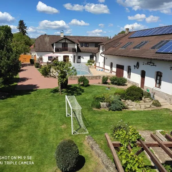 Apartmány Močovice, hotel en Močovice