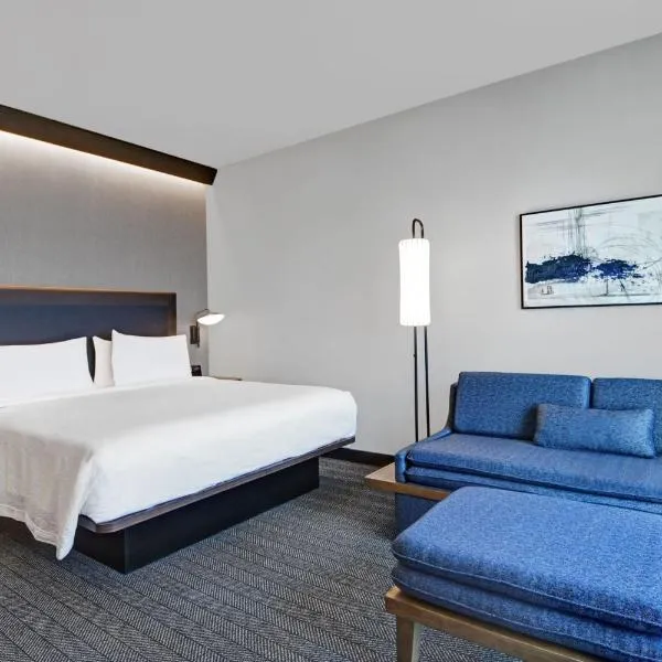 Courtyard by Marriott Hamilton, hotel en Lawrence