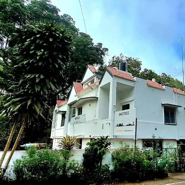 iSTAYS - Loop Road, Yercaud: Yercaud şehrinde bir otel