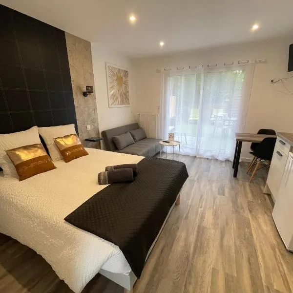 Jardin privé 1, hotel v destinaci La Ravoire