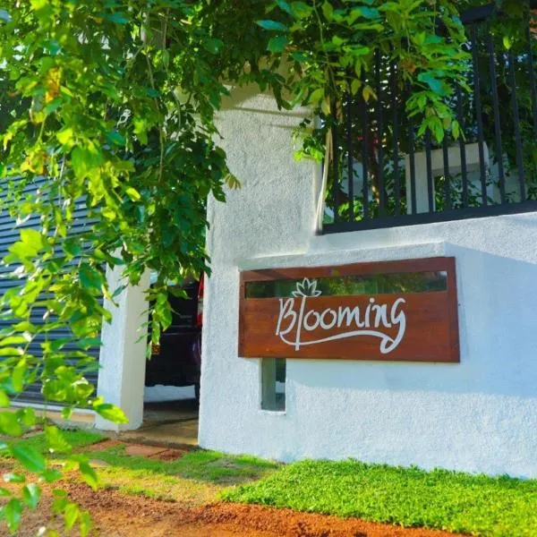 Blooming Holiday Resort, hotel di Anuradhapura