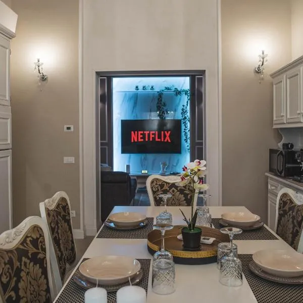 BELVEDERE Luxury Apartment, view on the Lucca Walls, hotel in Lucca