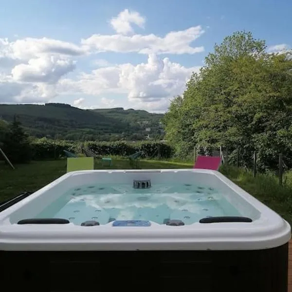 Le belvédere Mouxois, SPA privatif juillet août, vue Morvan, hotel u gradu Moux-en-Morvan