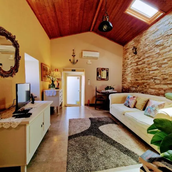 Casa das Azenhas by Lisbon Village Apartments, hotel in Sintra