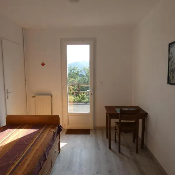 Aquero-accueil, hotel v destinaci Bartrés