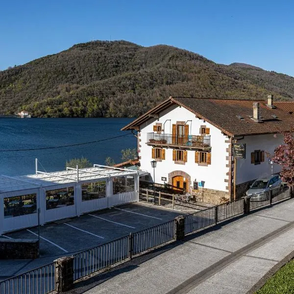 Hostal Etxeberri, hotel en Urdániz