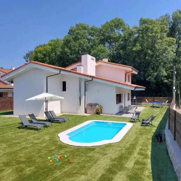 Vivienda Vacacional Villa Valdes, hotel v destinaci Llanes