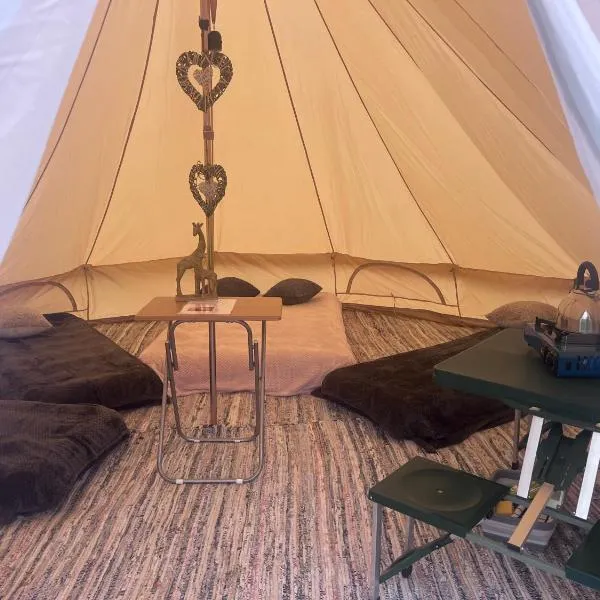 Gwens Garden bell tent、セント・ジャストのホテル