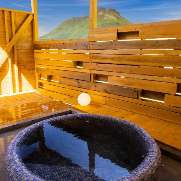 Misora Yufuin - Vacation villa with private hot spring, hotel in Yufu